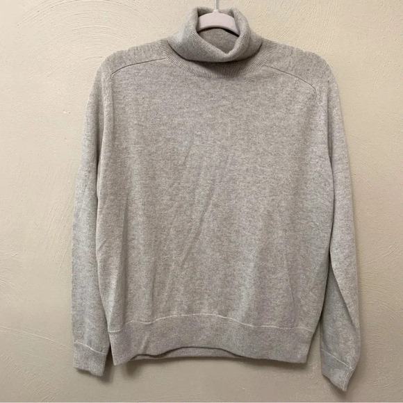CO Essentials Cashmere Sweater Size Small - Picture 1 of 6